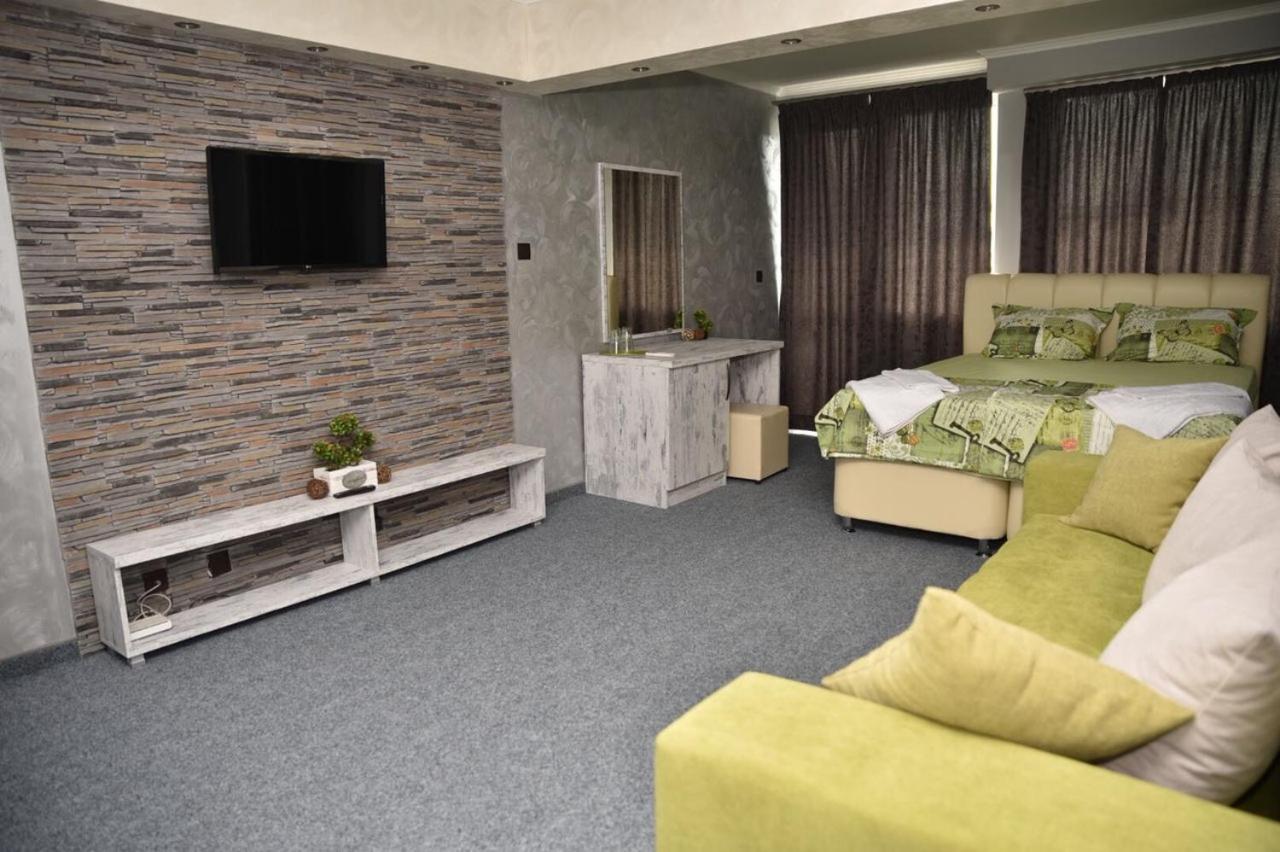 Studios Amigo Veliko Tárnovo Exterior foto